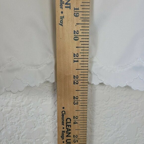 Vintage Van Roalte Half Slip White Small All Dupont Nylon Embroidered Hem USA - Picture 5 of 7